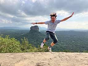 Foto 1 From Kandy: Sigiriya Rock and Village Safari Day Trip