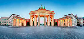Photo 1 Private Taxi Tour through Berlin East and West and Kiez