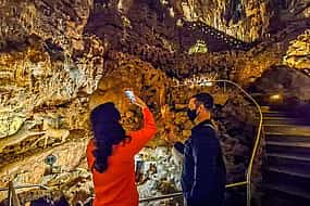 Foto 1 From Lisbon:Fátima Spiritual Journey & Largest Caves in Portugal