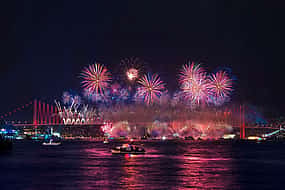 Fotografie 1 Istanbul New Year's Eve Premier Dinner Cruise on the Bosphorus-2022