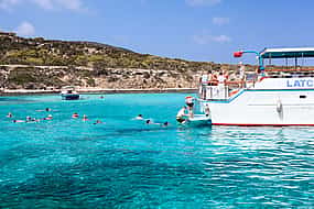 Foto 1 Blue Lagoon by Boat and Baths of Aphrodite Tour