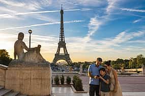 Photo 1 Paris Scavenger Hunt & Highlights Self-Guided Walking Tour