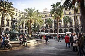 Fotoğraf 1 Private Transfer From Bilbao to Barcelona With a 2 Hour Stop