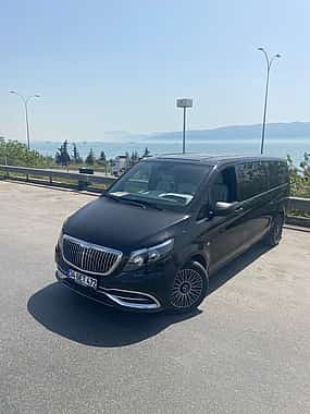 Foto 1 Car with Driver