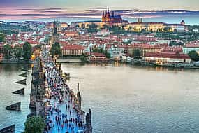 照片 1 Private Door-to-door Transfer from Krakow to Prague with 2 hours for sightseeing