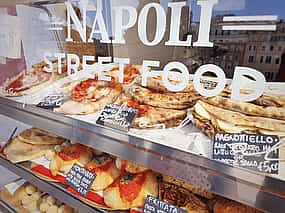 Foto 1 Begeleide tour door Napels gecombineerd met een streetfoodproeverij.