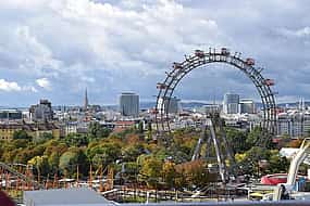 Фото 1 Salzburg to Vienna, Private Transfer, 2h of Sightseeing, Local Driver, English