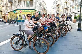 Fotoğraf 1 Nice Essentials Guided Electric Bike Tour