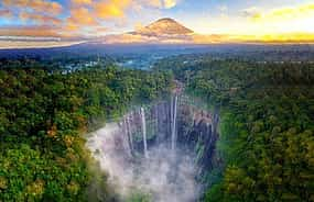 Foto 1 Excursión de 2 días: Increíble amanecer en Bromo + Cascada Tumpaksewu