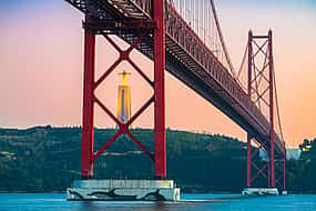 Foto 1 Kreuzfahrt bei Sonnenuntergang mit Weißweindegustation in Lissabon