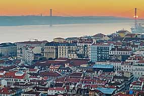 Photo 1 Private Transfer Airport Lisbon city center
