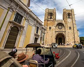 Photo 1 2-Hour Tuk-tuk in Historical Lisbon Route