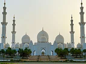 Фото 1 Сказочный Абу-Даби. Обзорная экскурсия из Дубая, Шарджи и Аджмана