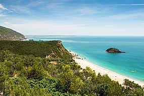 Foto 1 Private Day Tour Arrabida, Sesimbra & wine tastings from Lisbon 