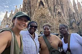 Photo 1 Sagrada Familia & Gaudi Tour Private or Small Group with Tickets