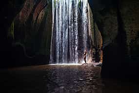 Foto 1 Blue Lagoon Snorkeling e Tukad Cepung Waterfall Tour