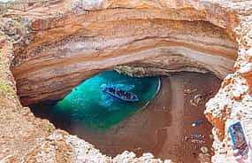 Фото 1 Круиз по пещерам Бенагил и наблюдение за дельфинами