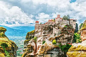 Photo 1 Meteora Private Full-day Tour from Thessaloniki by Train