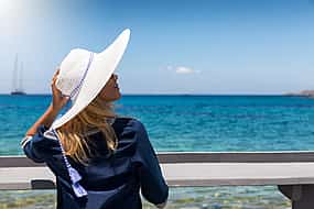 Фото 1 Santorini Taxi Service & Airport, Hotel and Port Transfers