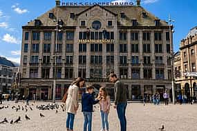 Fotoğraf 1 Amsterdam Scavenger Hunt & Highlights Self-Guided Walking Tour