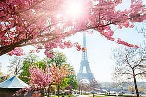 Foto 1 Live, Laugh, Love Along the Seine: Self-Guided Romantic Tour