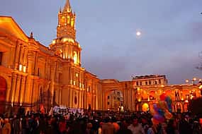 照片 1 Private Day Trip From Puno to Arequipa and back