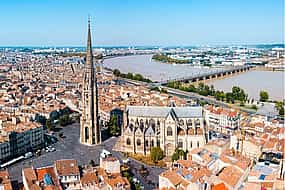 صورة 1 Bordeaux Mystery Quest: Self-Guided UNESCO Walk