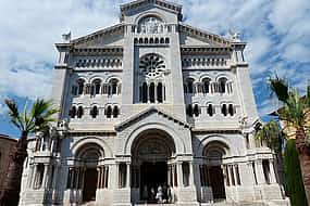 Photo 1 Private Transfer From Milan To Monaco With a 2 Hour Stop in Genoa