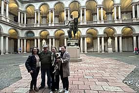 照片 1 Milan: Private Walking Tour with Duomo, Castle and Gelato