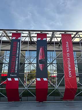 Zdjęcie 1 From Florence: Ferrari, Lamborghini Museums + Balsamic Vinegar Lunch