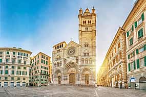 Foto 1 Private transfer from Zurich to Genoa with 2h of sightseeing stop