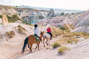 Фото 1 2-часовая конная прогулка по Каппадокии