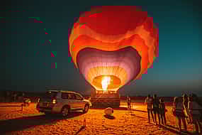 Foto 1 Hot Air Balloon Ride with Buffet Breakfast and Camel Ride