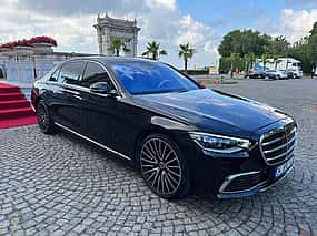 Foto 1 Traslado Privado VIP desde el Aeropuerto de Estambul a un Hotel del Centro de la Ciudad en Mercedes Clase S
