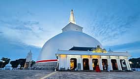 Foto 1 Excursión de un día a la histórica ciudad de Anuradhapura desde Colombo