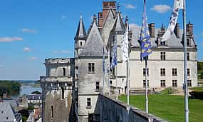 Photo 1 Private Three Loire Valley Castles by Minivan from Paris with Tickets & Wine Tasting