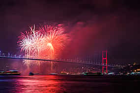 รูปภาพ 1 New Year's Eve on Bosphorus on a 17M Private Yacht
