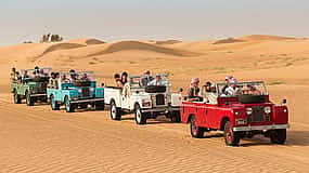Foto 1 Heritage Desert Safari en Dubai con Range Rovers antiguos