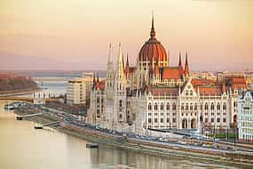 Photo 1 Vienna to Budapest - Private transfer with 2h of Sightseeing