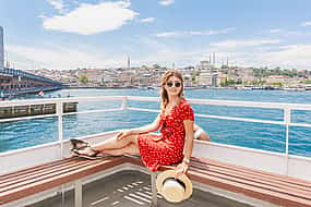 Foto 1 Kurze Bosporus-Kreuzfahrt in Istanbul mit Hotelabholung