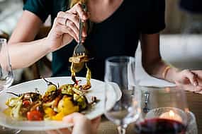 Zdjęcie 1 History & Food Private Walking Tour Budapest 4 hours with English-speaking guide