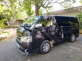 Foto 1 Experiencia de 5 días y 4 noches en Sri Lanka (furgoneta KDH)
