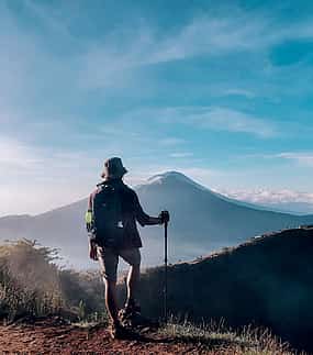 Foto 1 Senderismo alternativo al atardecer en el Monte Batur
