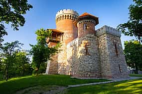 Фото 1 Dracula's Legends in Bucharest: City Exploration Game