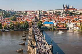 Φωτογραφία 1 Berlin to Prague - Private Transfer with 2 hours of Sightseeing