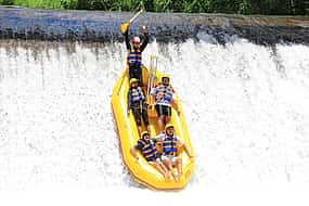 Foto 1 Rafting en el río Telaga Waja