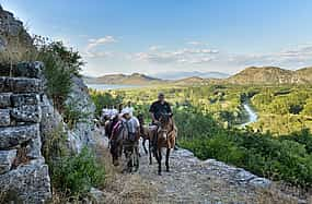 Foto 1 Excursión a caballo por el lago Skadar y Zabljak Crnojevica