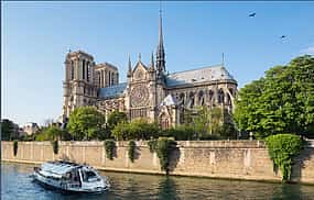 Photo 1 City Tours of Paris by Bus  and Tickets for a Seine Cruise