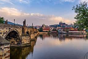 Zdjęcie 1 Private Transfer from Berlin to Prague with 2h of Sightseeing