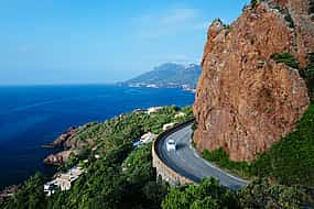 Foto 1 Eine ganztägige Fahrt von Cannes nach Monaco in einem Mercedes Sprinter